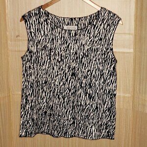 Casual Corner Womens Plus Vintage Black White Animal Print Textured Top 1X